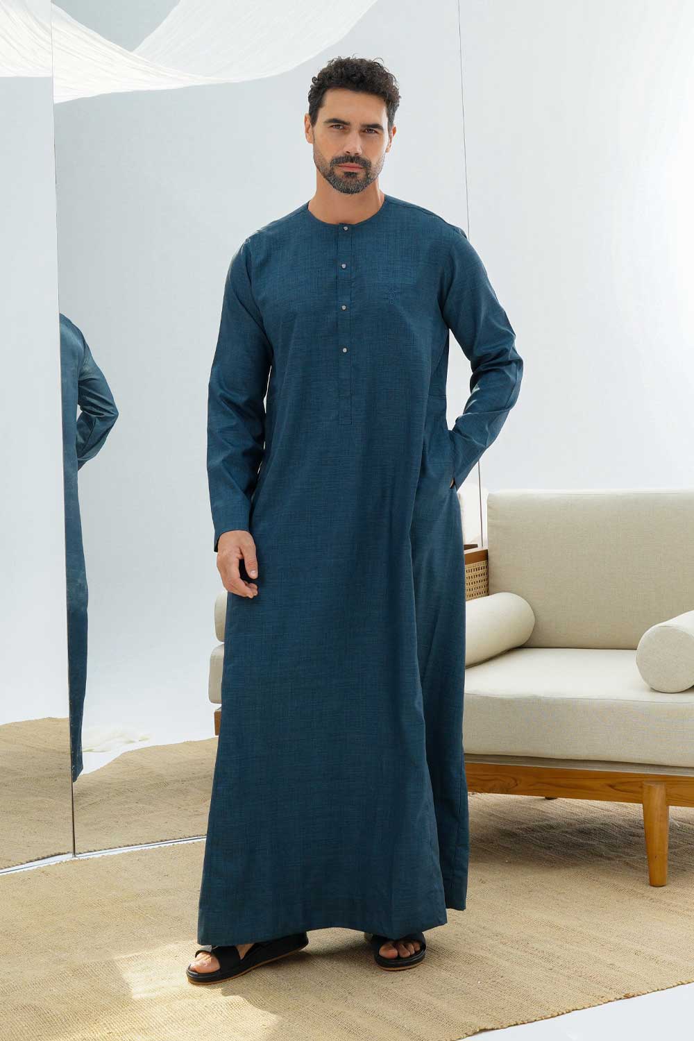 Blue Metal Button Thobe - Image 3