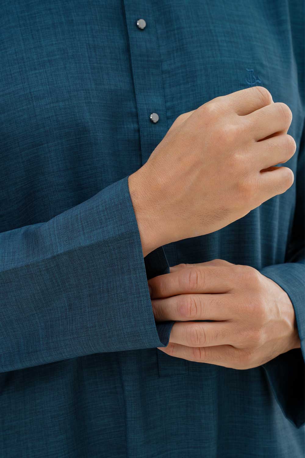 Blue Metal Button Thobe - Image 4