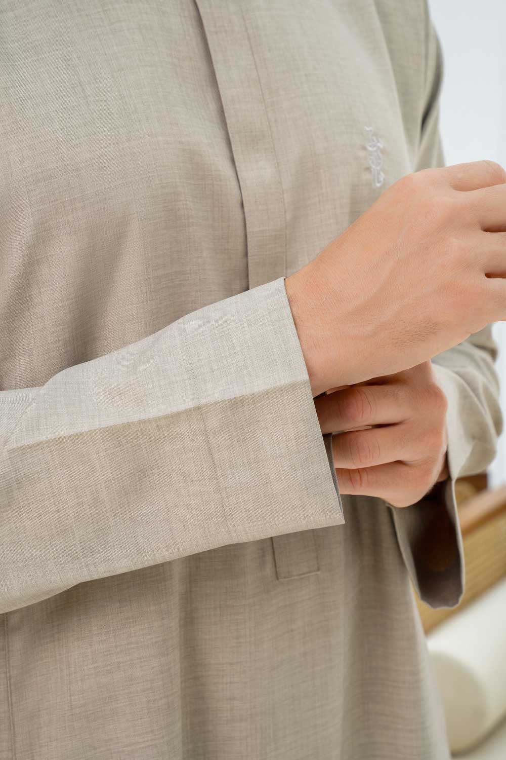 Kuwaiti Beige Thobe - Image 5