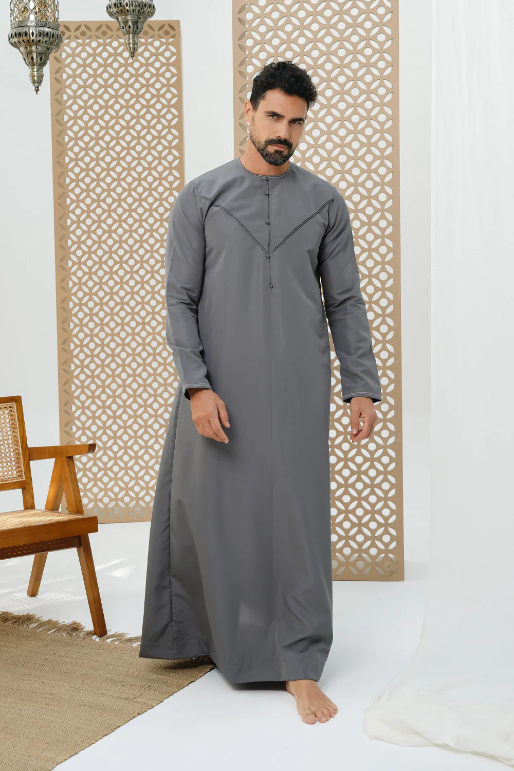 Emirati Charcoal Thobe - Image 4