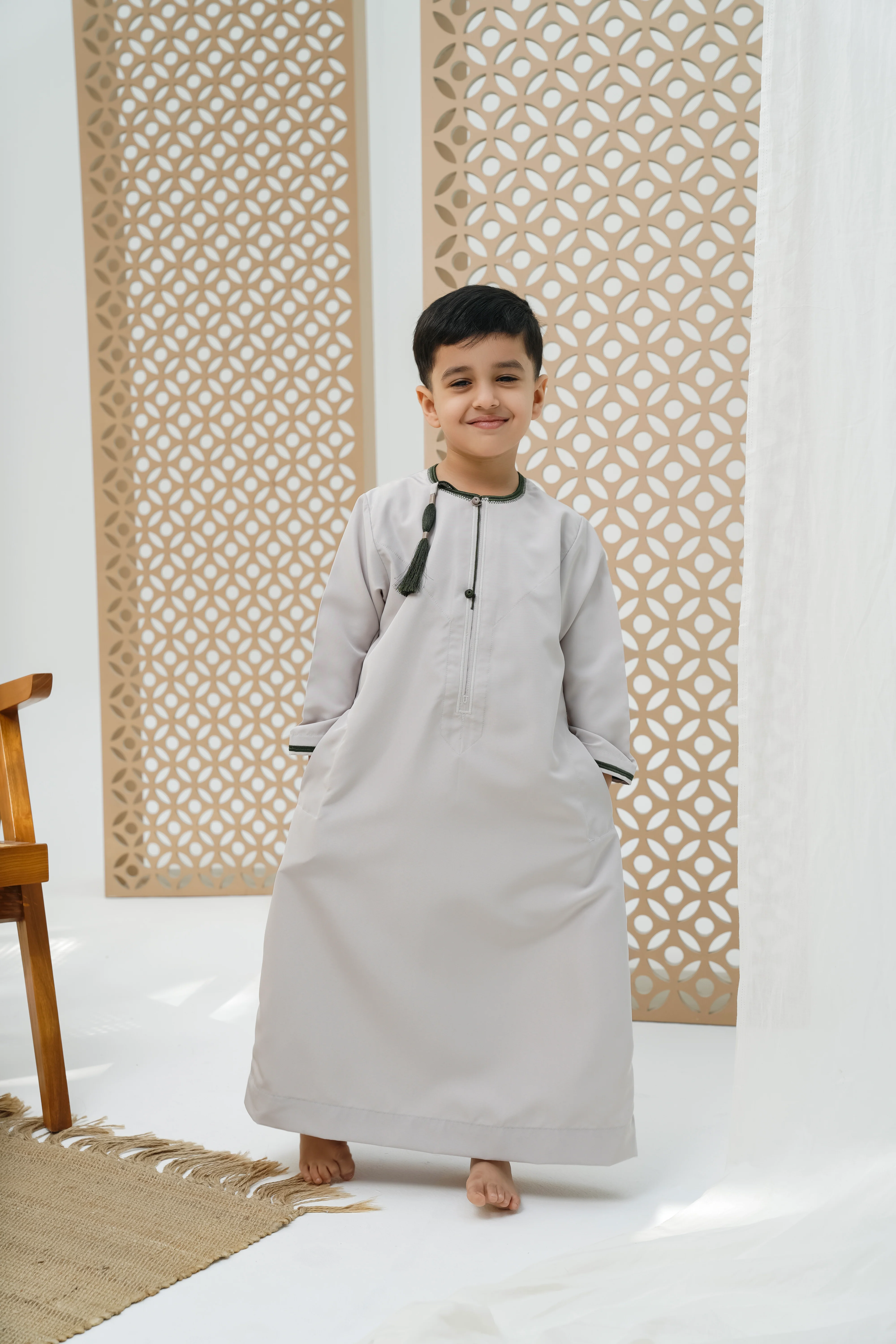 Omani Ivory Boys Thobe - Image 3