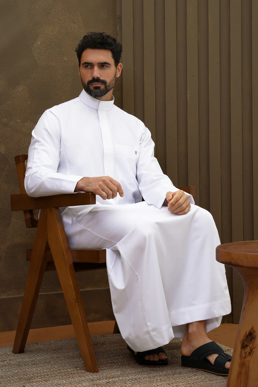 White Herringbone Thobe - Image 4