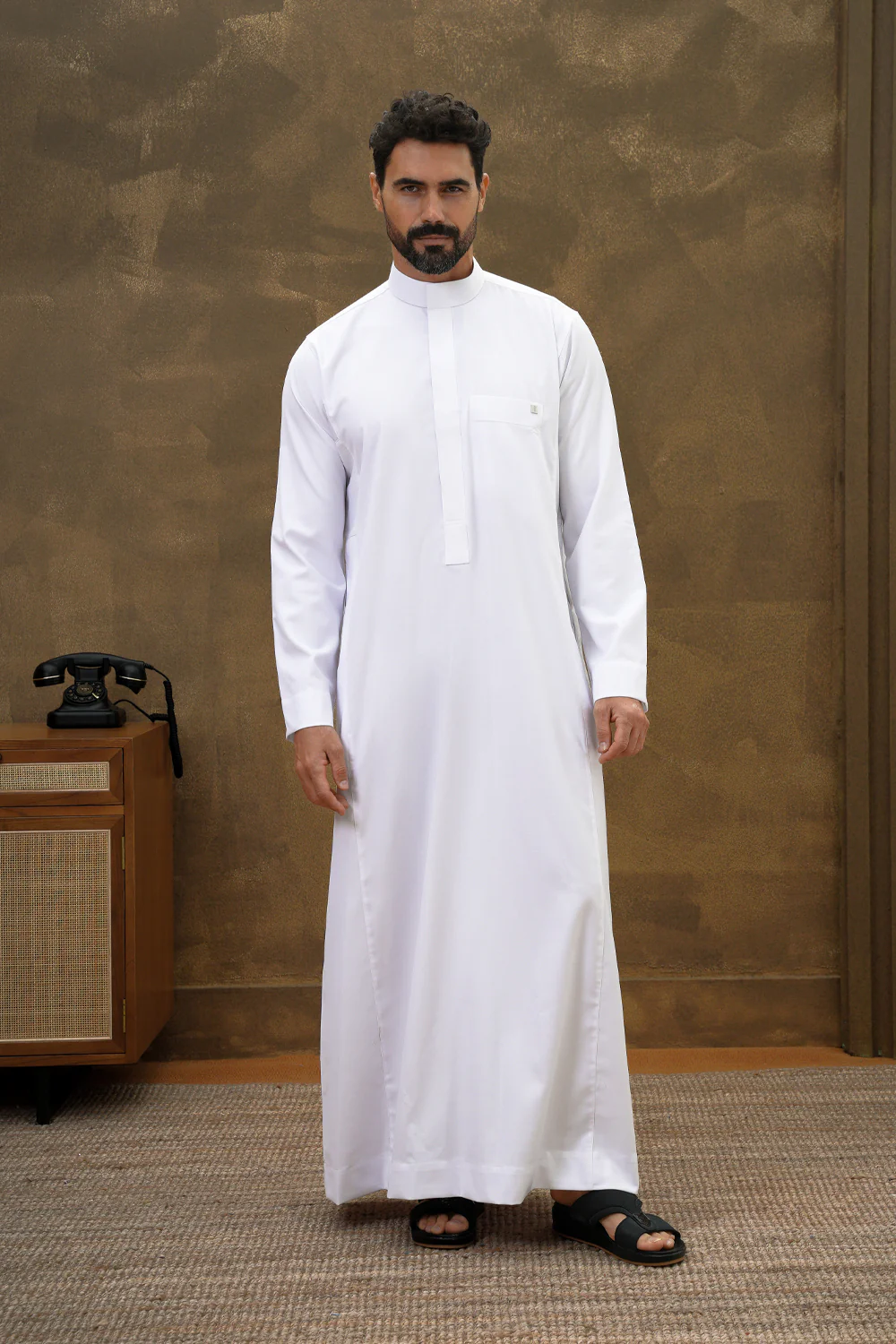 White Herringbone Thobe - Image 5